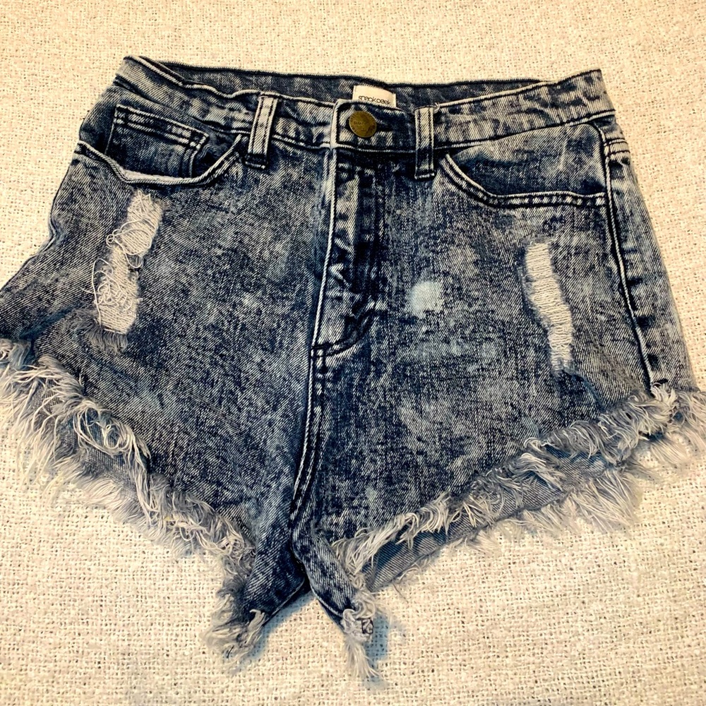 Sneak Peek Size Medium Acid Wash High Waisted Jean Shorts